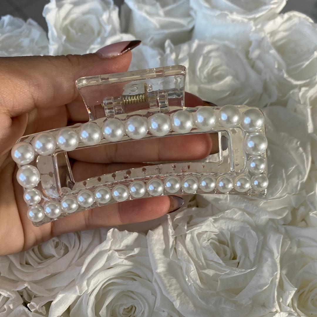 Clear Hair Claw with Pearls - Life with JessicaS