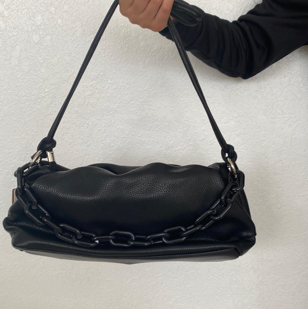 Black handbag with Zipper - Life with JessicaS